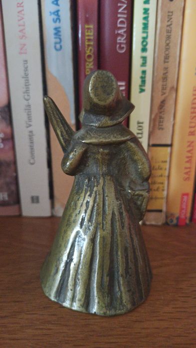 "Crinoline Lady Bell Dutch" - alamă