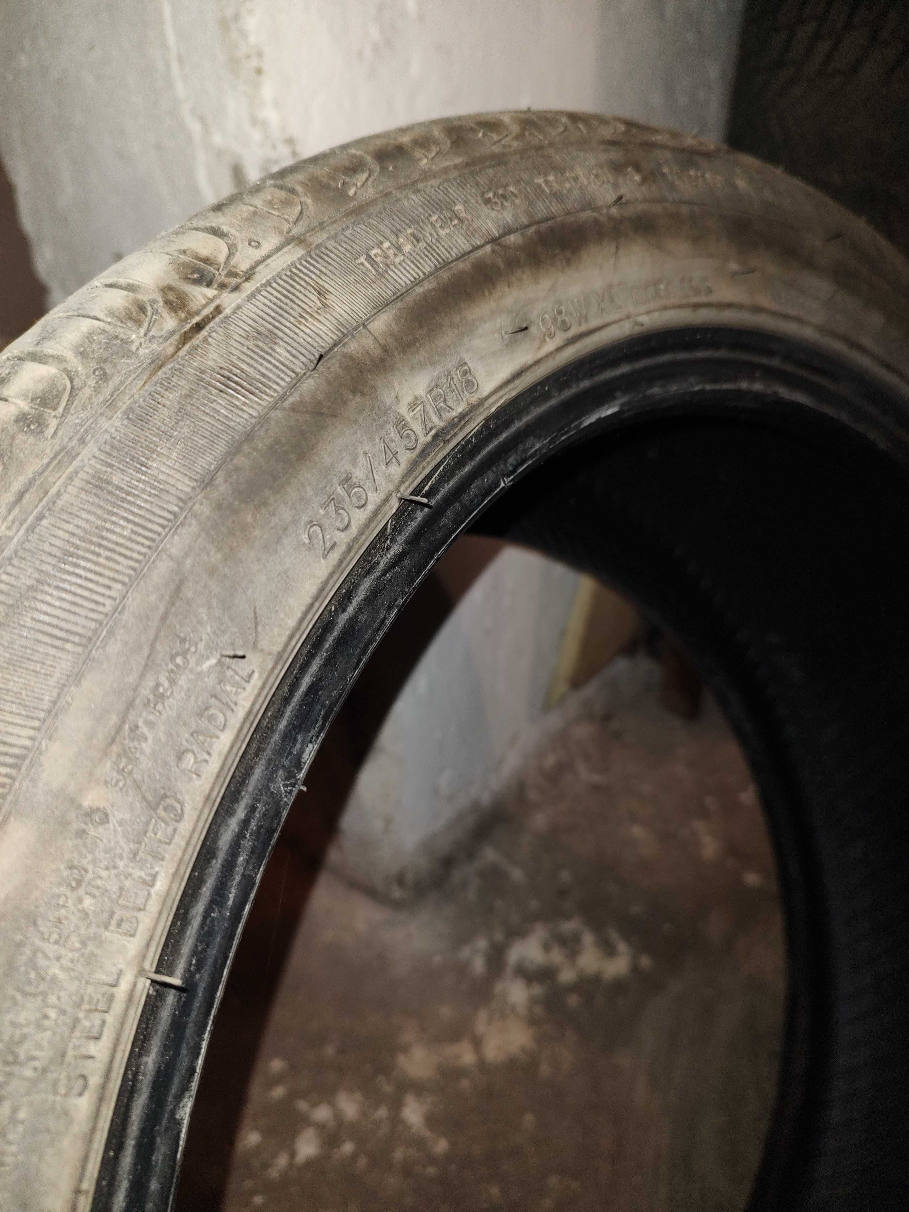 Летни гуми 235/45 R18