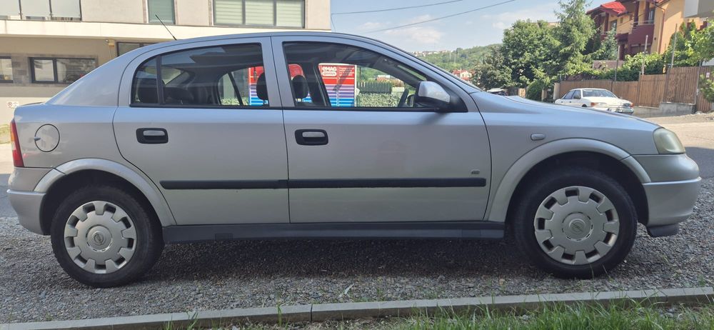 Vând Opel Astra G-CC 1.4 benzina
