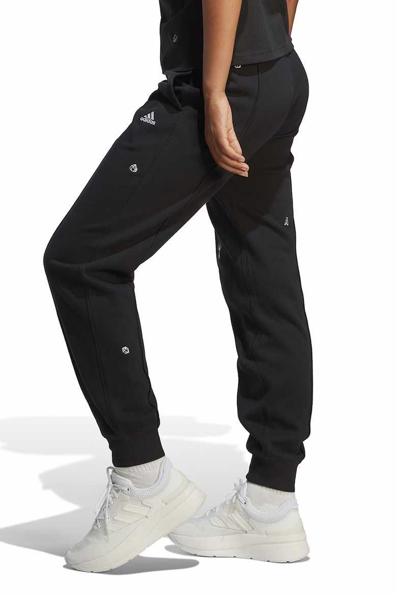 Спортен панталон Adidas Sportswear Размер L-XL