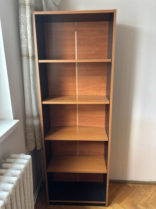 Vand etajera din Pal