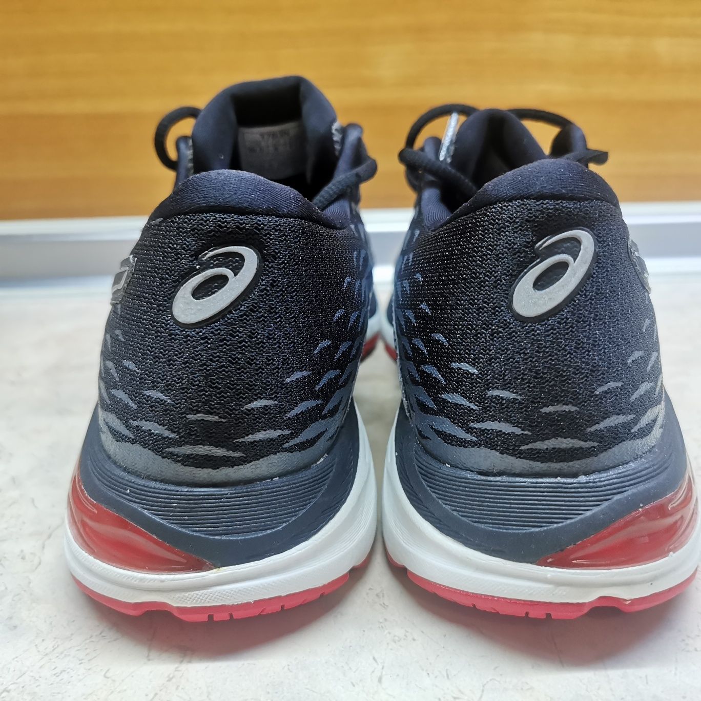 ASICS GEL-CUMULUS 19 размер 41 Като Нови