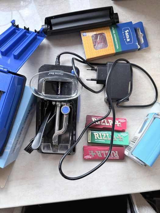 Aparat de rulat tutun automat și manual – set complet de accesorii