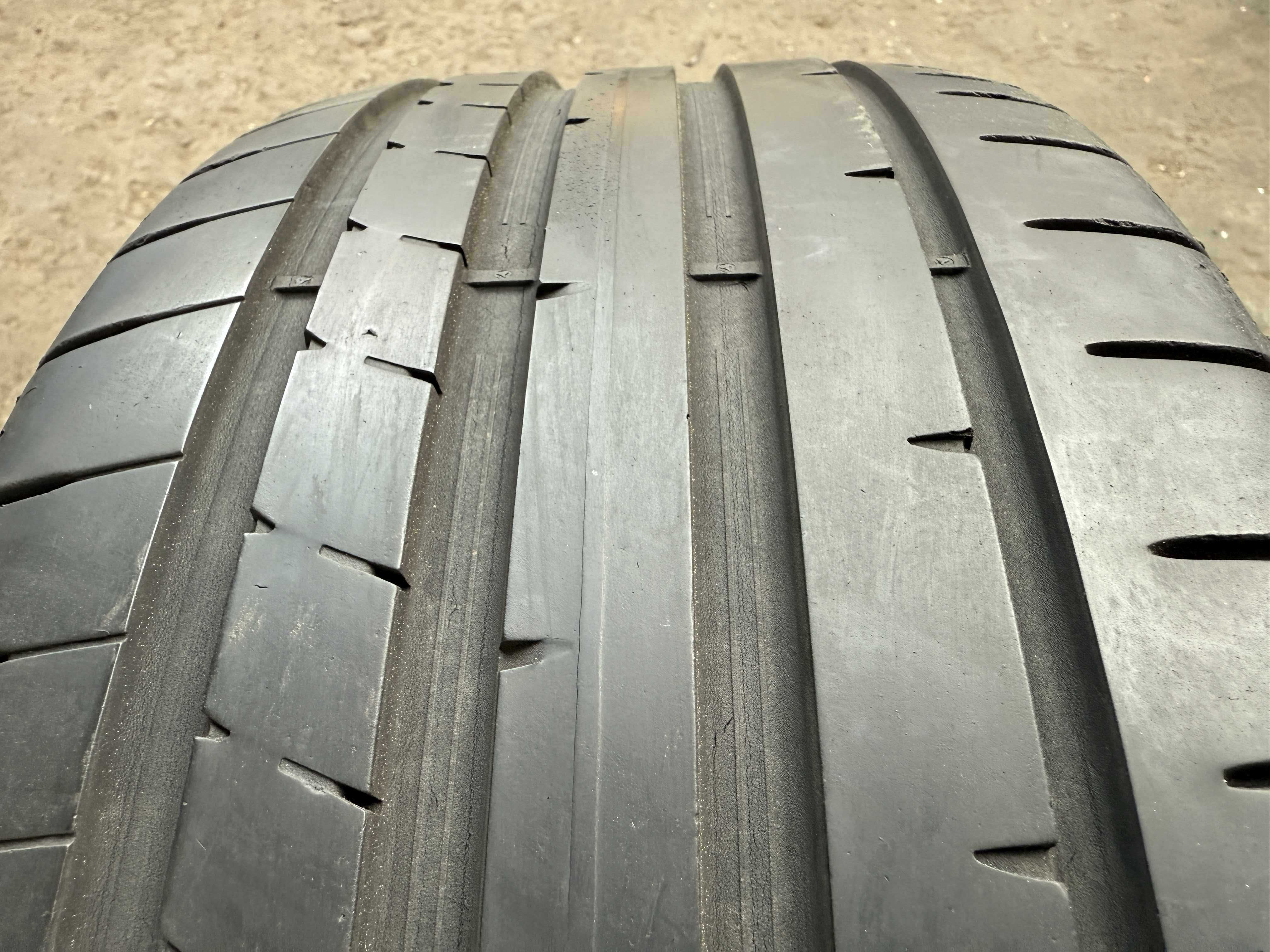 Anvelopa Vara 225/40 R18 - Dunlop  Sport Maxx RT2
