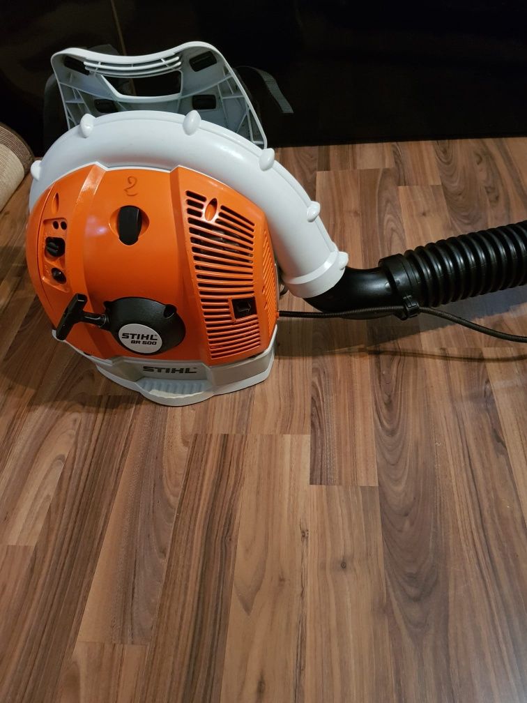 Stihl BR 500,suflantă pe benzină,ca NOUĂ.