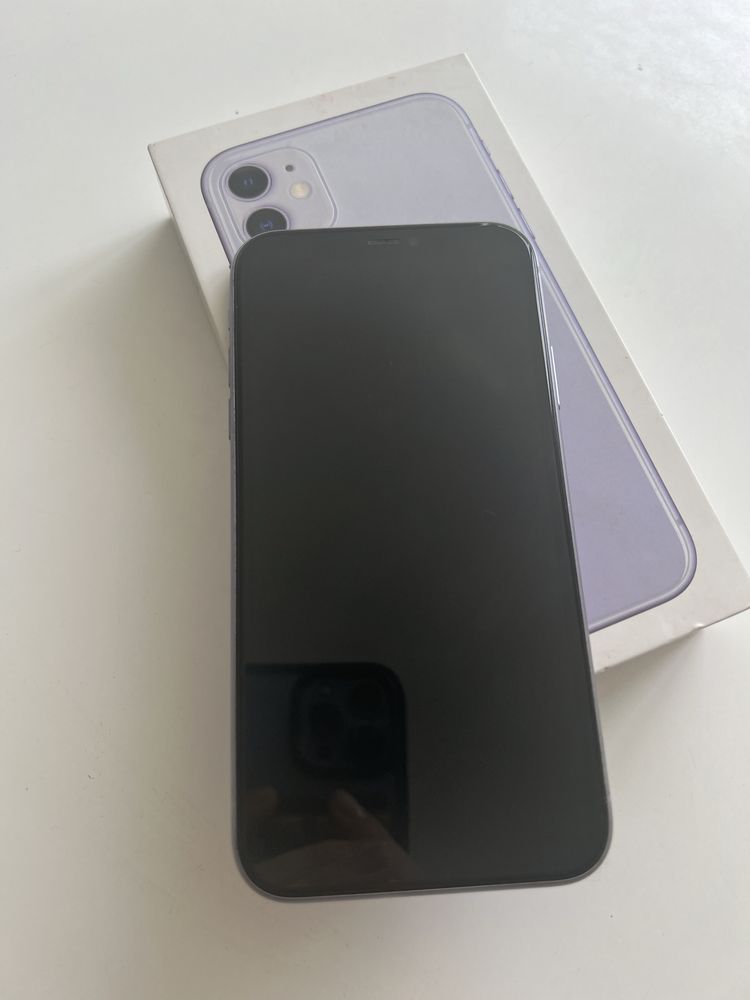 продам iphone 11 ( 128 гб )