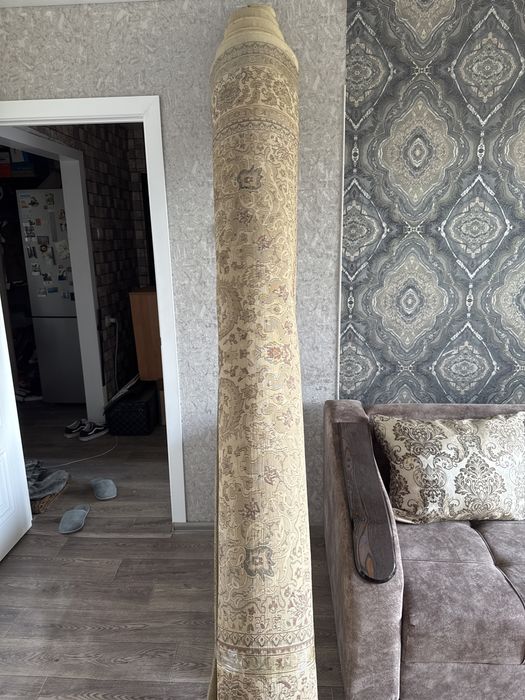 Продам ковер 3 на 2,5 м