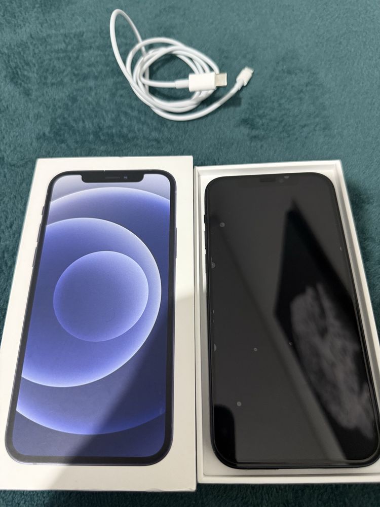 Продавам İphone 12 като нов