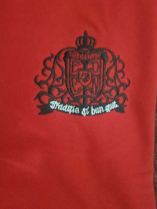 Vă oferim servicii de broderie personalizată.