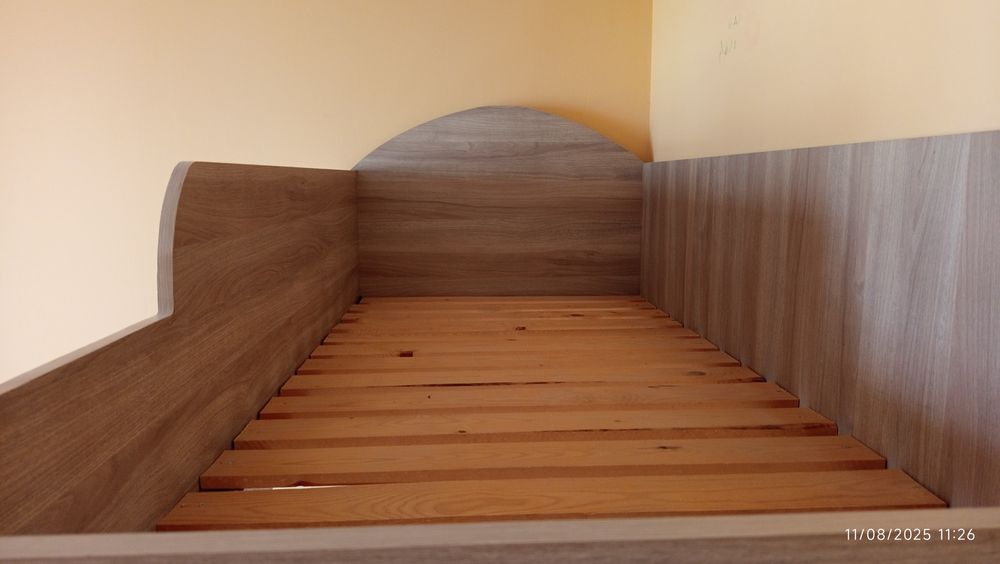 Детско двуетажно легло