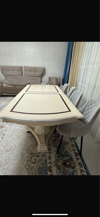 Продам стол срочно