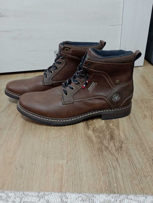 Vând ghete bărbătești!