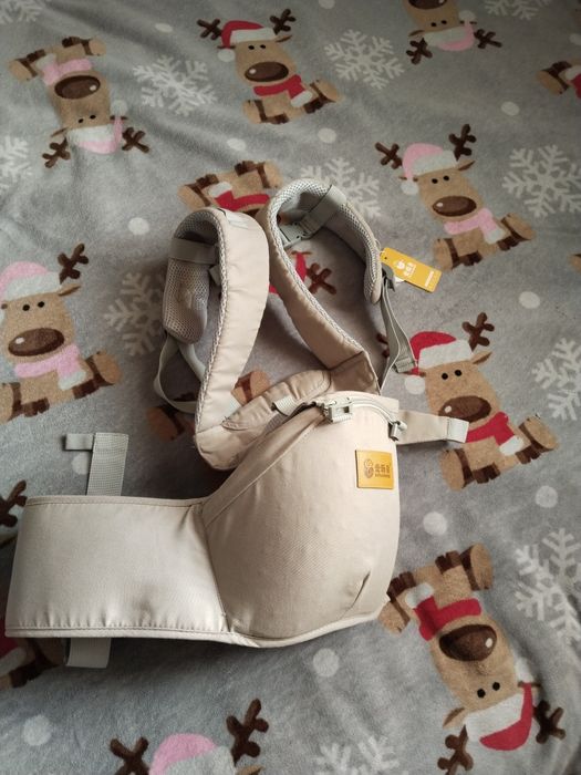 Продам новое кенгуру для малыша цена 5тыс тенге .Обращаться на вацап