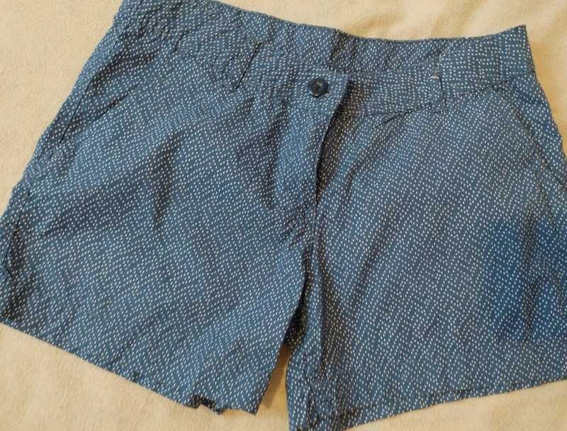 Pantaloni scurți damă