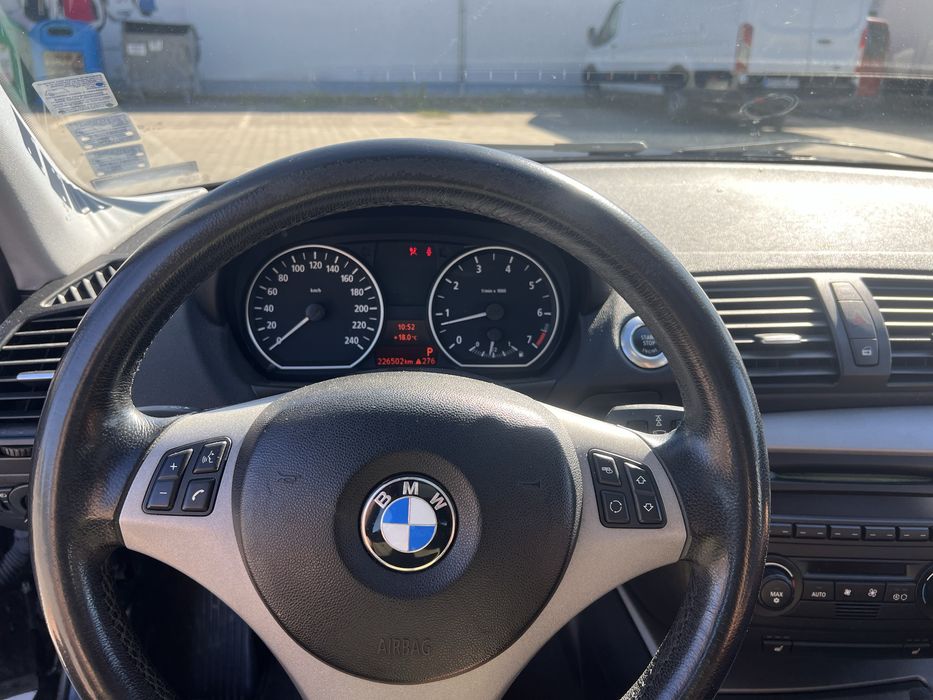 Bmw 118i E87 автомат