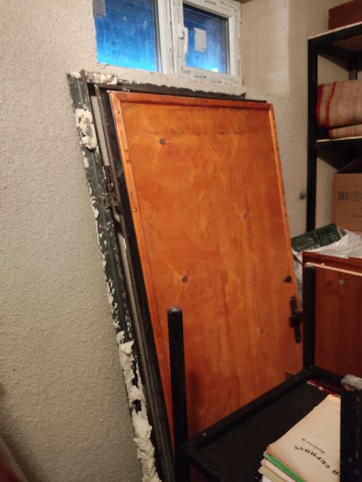Дверь НОВАЯ, демонтированная