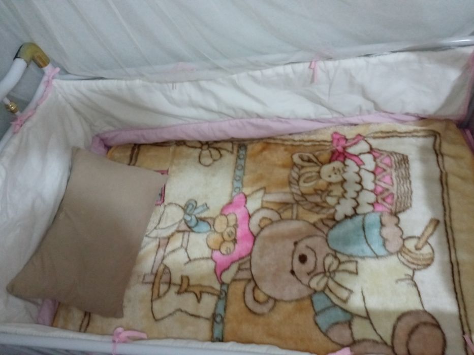 Отдам детскую кроватку трансформер