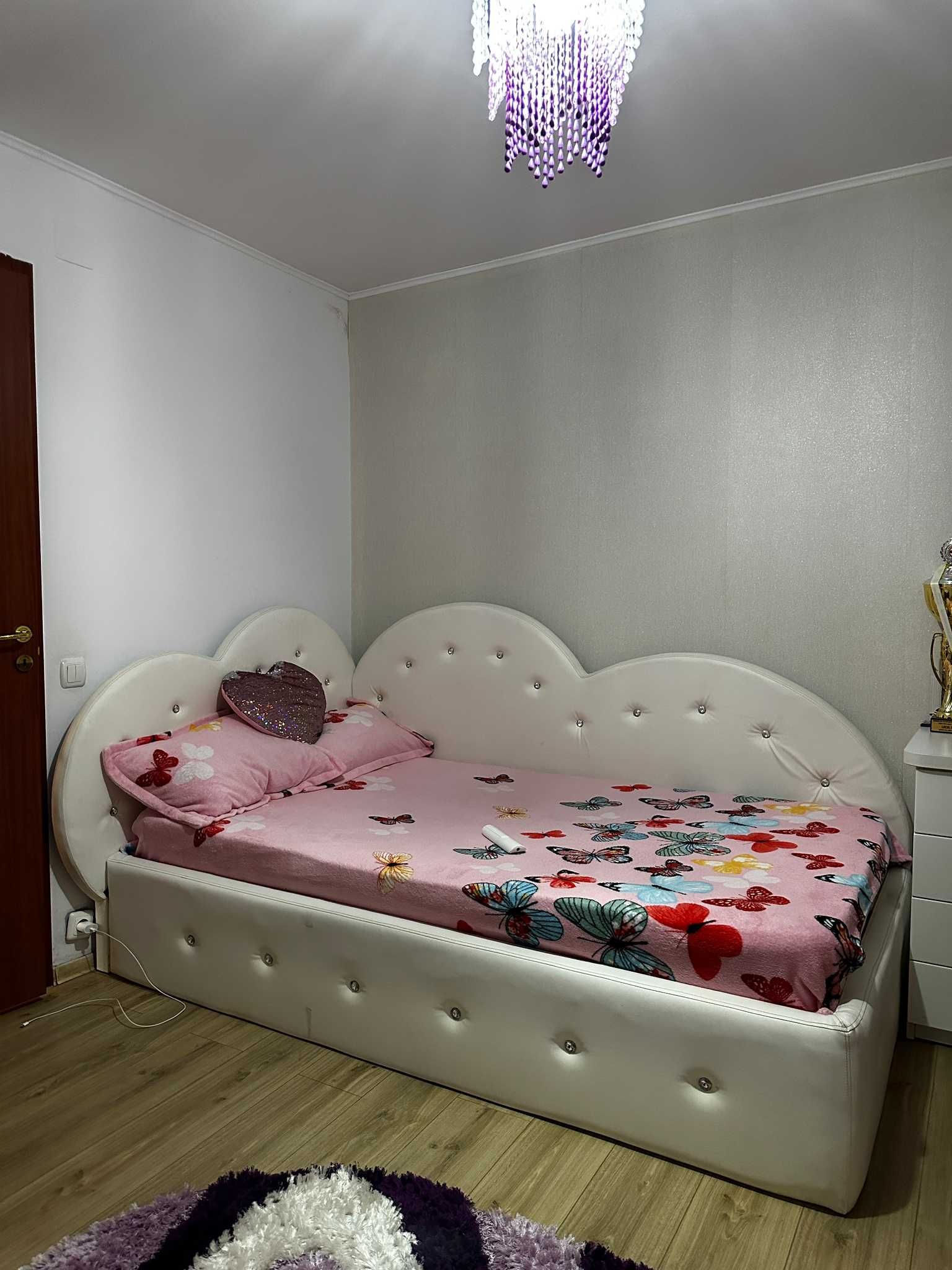Dormitor fete de vanzare