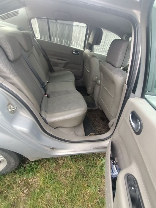 Vind Renault Megane 2 1,9