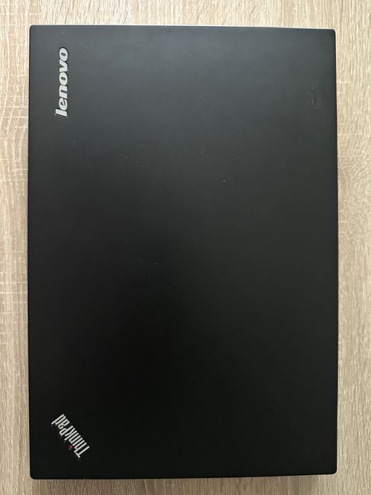 Lenovo ThinkPad  T450s 14" 320GB HDD Intel Core i5  8GB RAM
