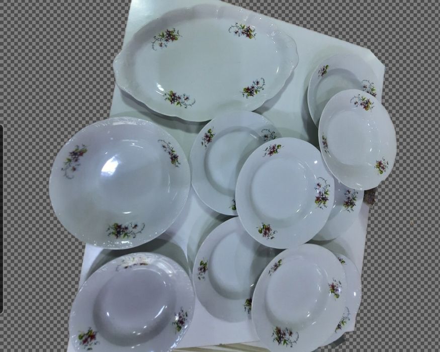 Platou oval,castron  plus farfurii din porțelan