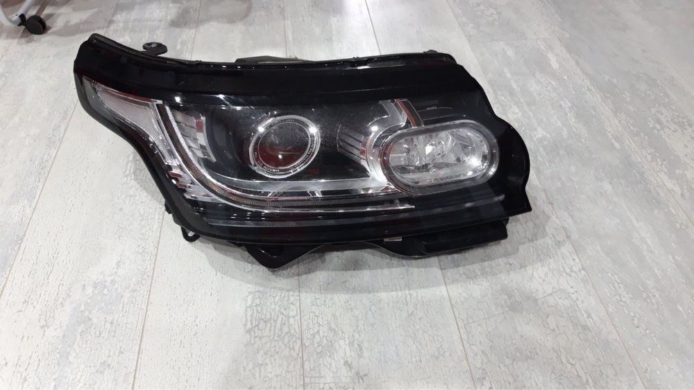 Фар десен Range Rover Vogue bi henon оборудван