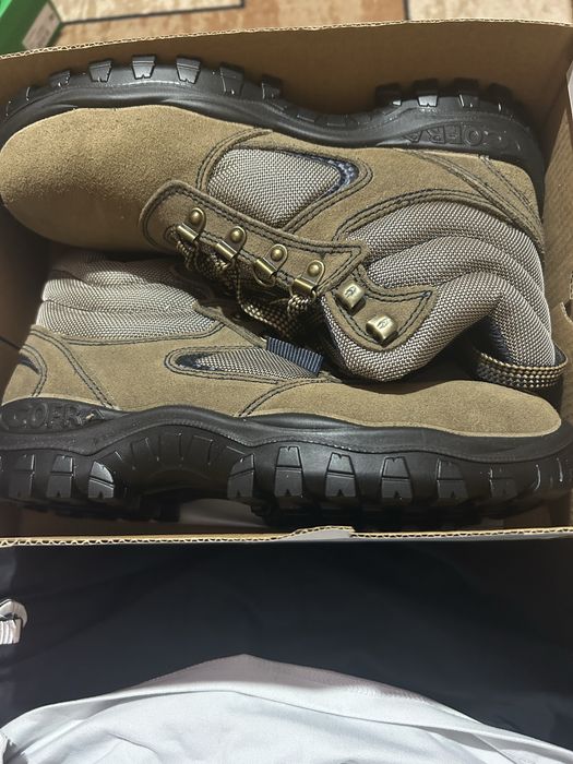 Работни дамски обувки