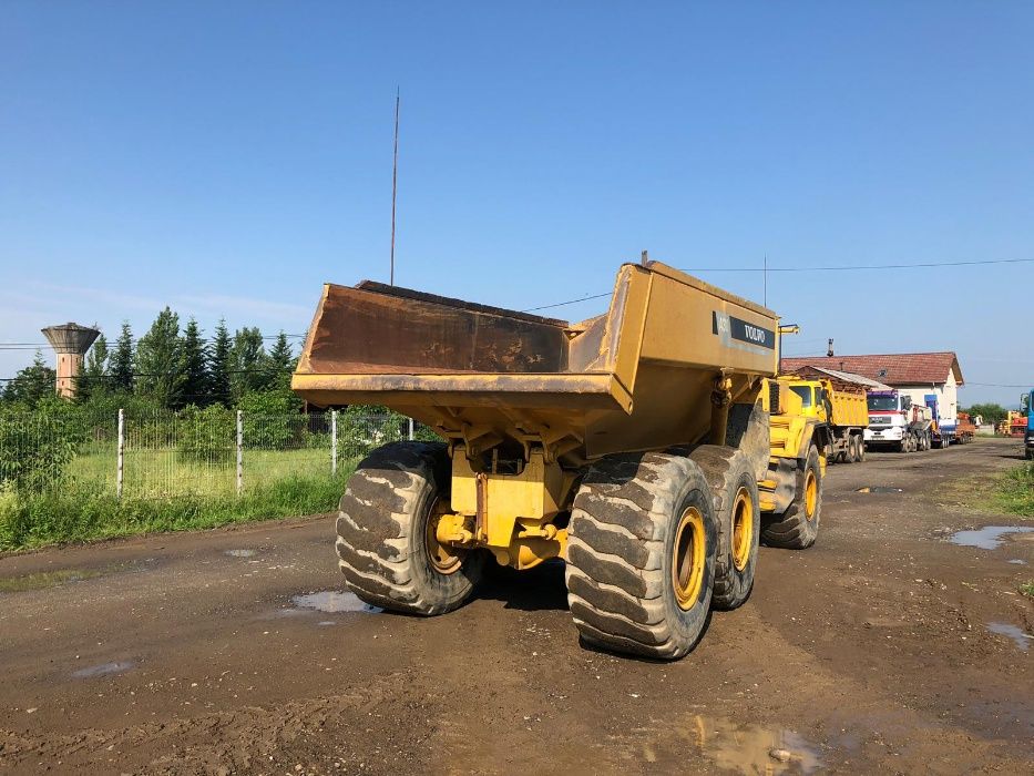 Dezmembrez Dumper Volvo A30 , A25 , motor , cutie , punti etc