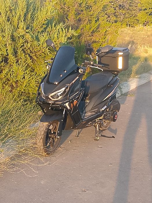 Скутер Тайгер 150куб