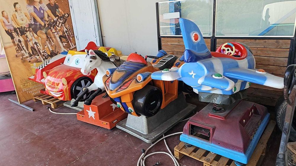 Децки клатушки със монети