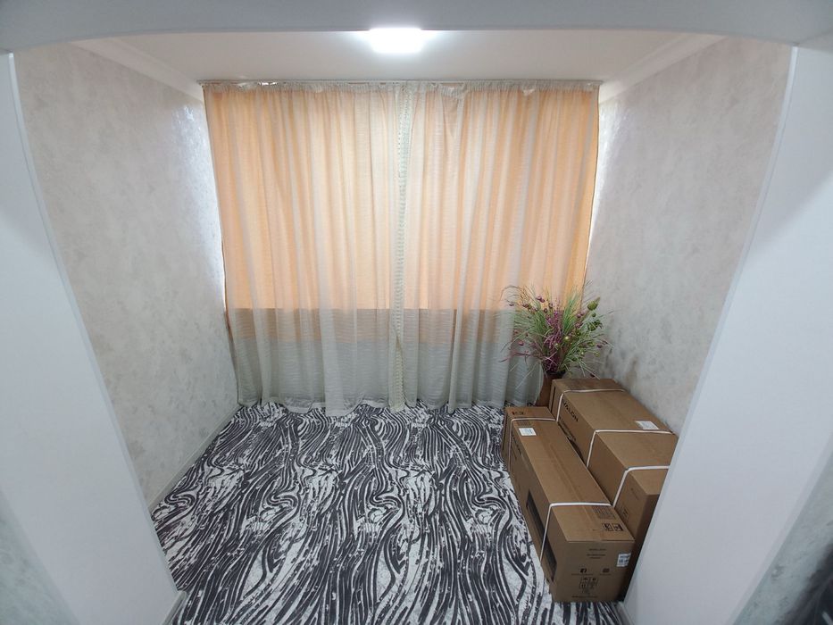 Сдаётся 3х комнатная квартира на 2 этаже .Вокзал .450$