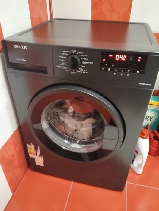 Mașina de spălat rufe Arctic Ab91223XLAB