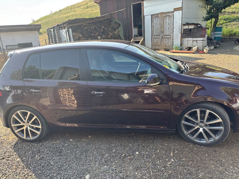 Vand sau schimb golf 5 2.0 tdi
