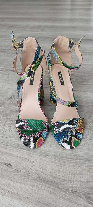 Сандали елегантни и стилни