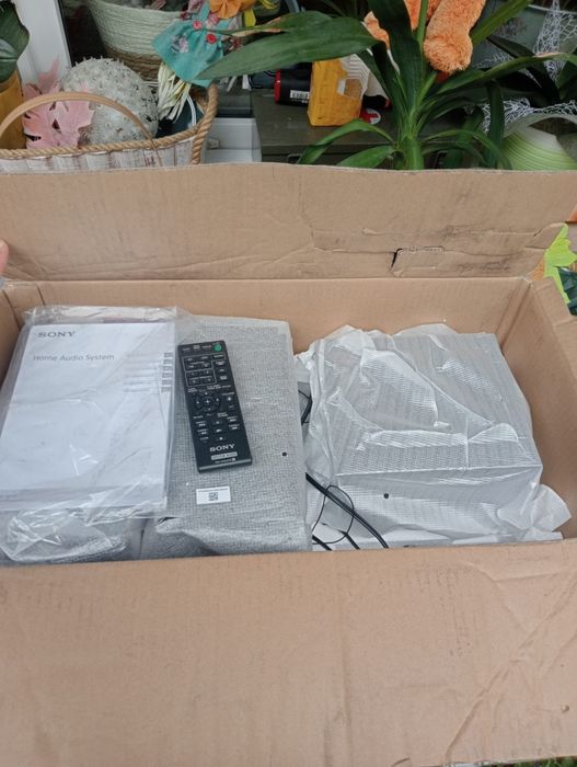 Sistem Audio Hi-Fi Stereo Sony CMT-SBT20 nou in cutie.Bluetooth