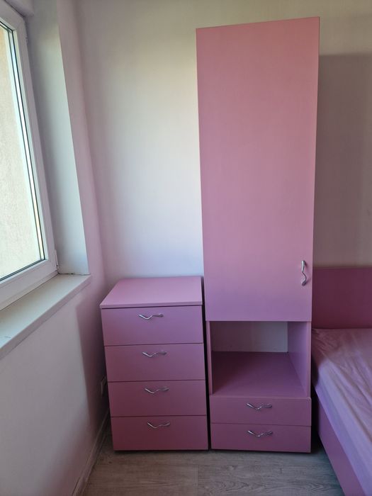 Vand mobila dormitor