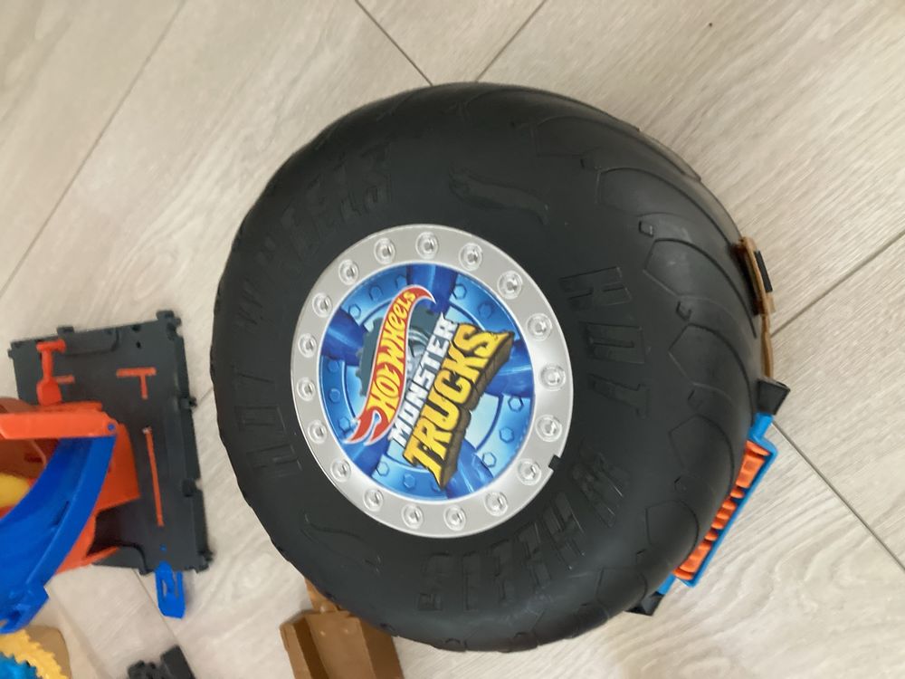 Piste hot wheels