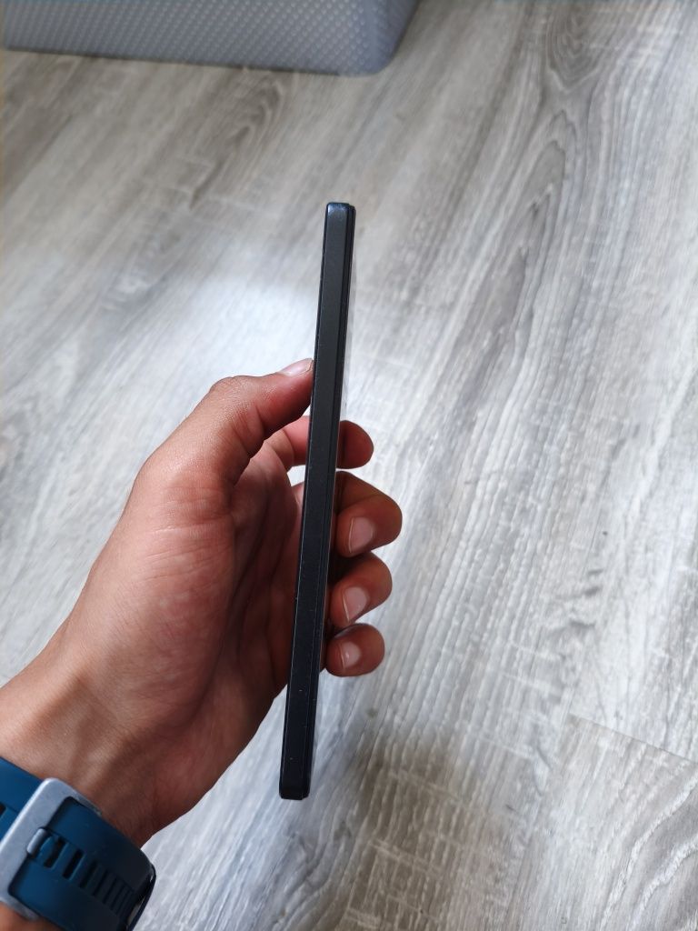 Продавам Xiaomi note 12 pro 256GB 8GB RAM