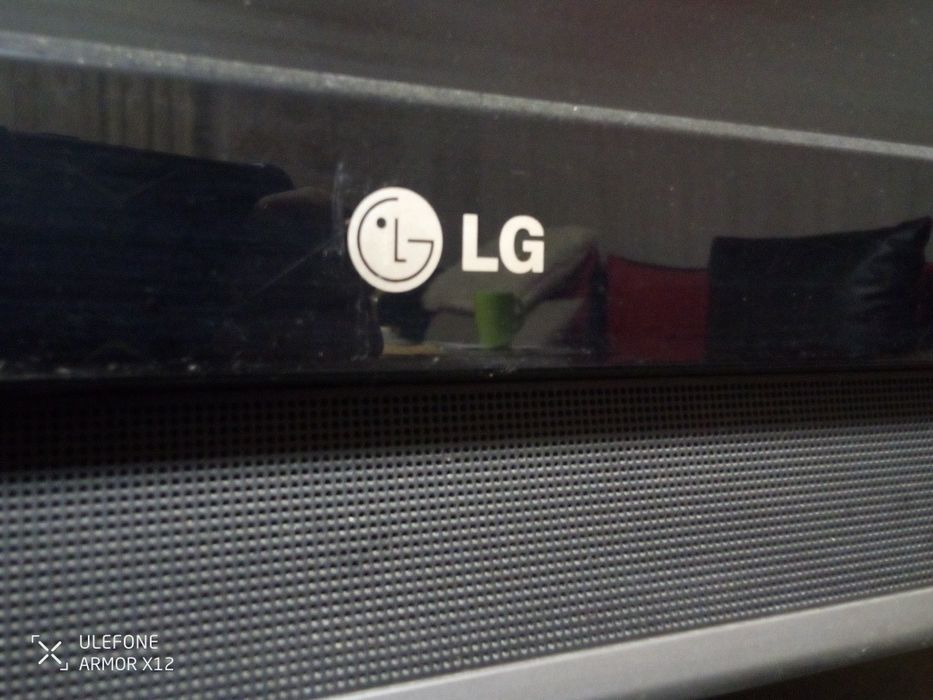 Televizor LG diagonală 95 cm