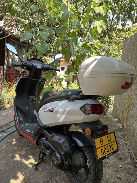 Scuter Peugeot Kisbee 49cc an 2013 4t