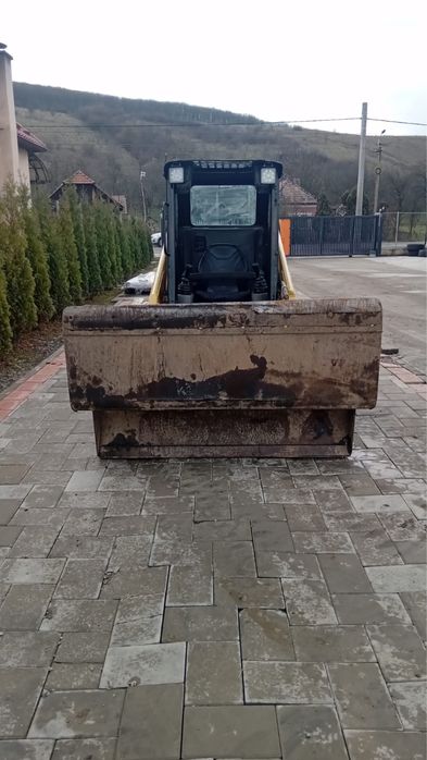 Minincarcator Caterpillar 226 3000kg an 2007