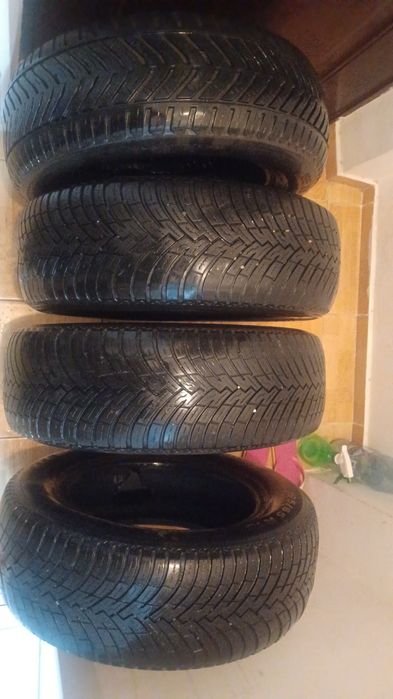 Cauciucuri 195/65/r15 all seasons 55 lei buc
