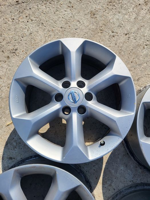 Jante R17 nissan navara d40 2012