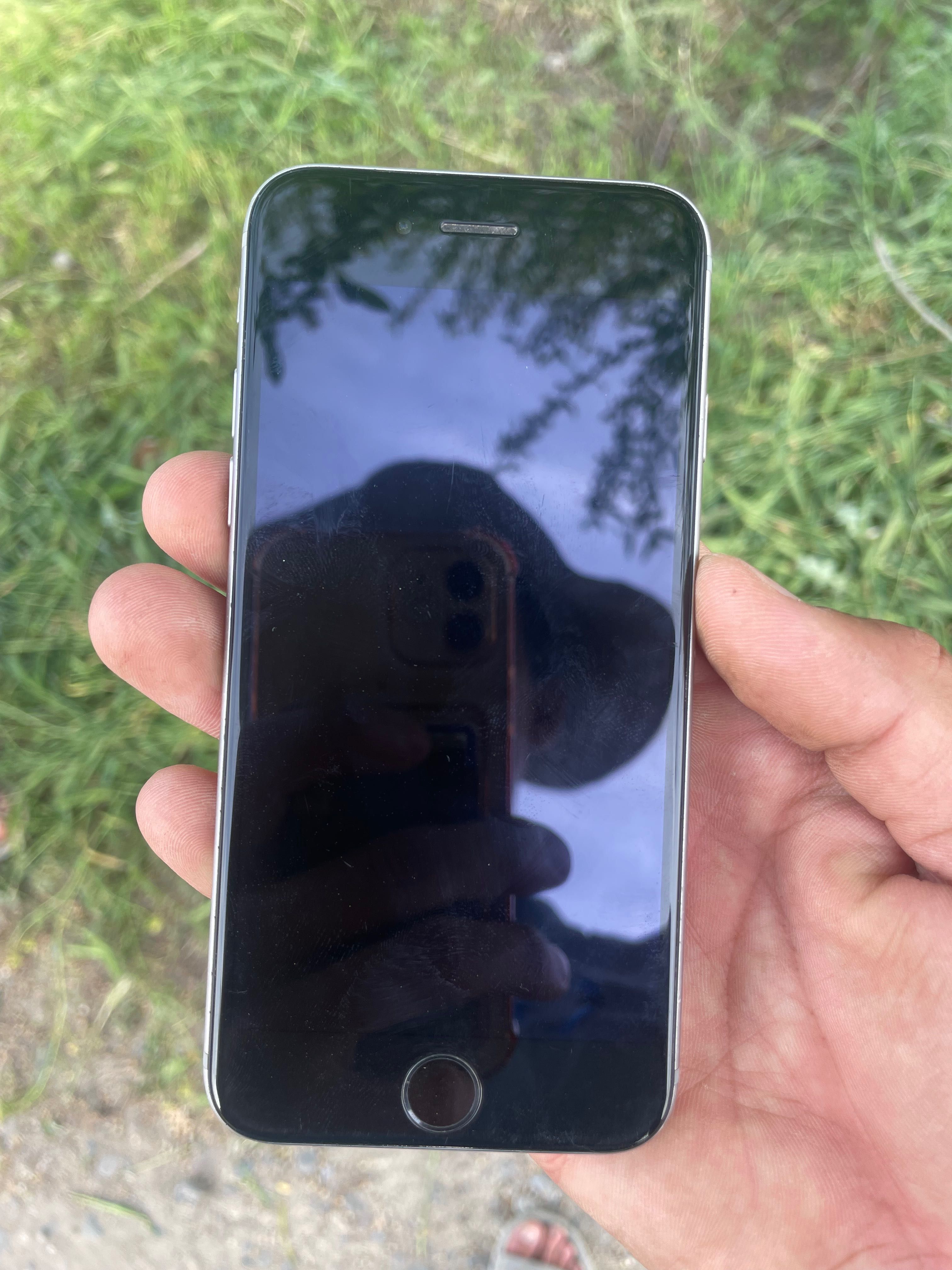 iphone 6s holati yaxshi yomks 75%