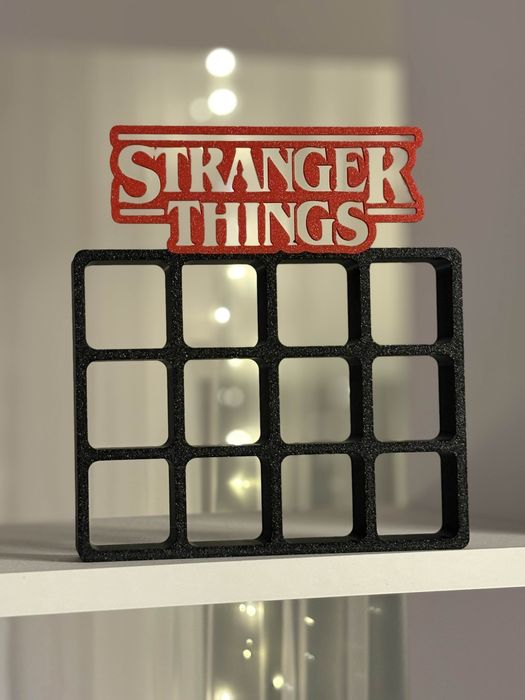 Рамка Stranger Things за фигурки Kinder Joy