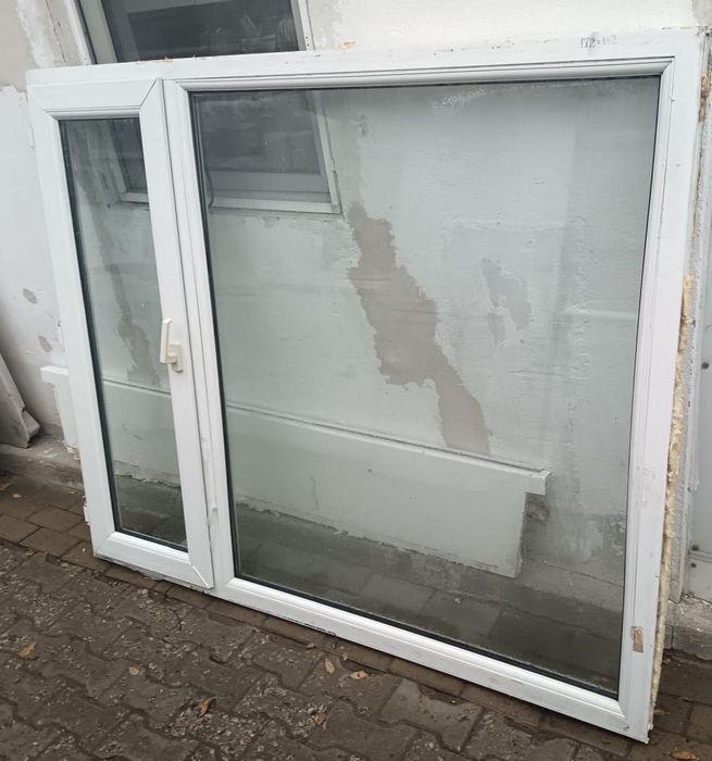 Пластиковое окно 172см*142см
