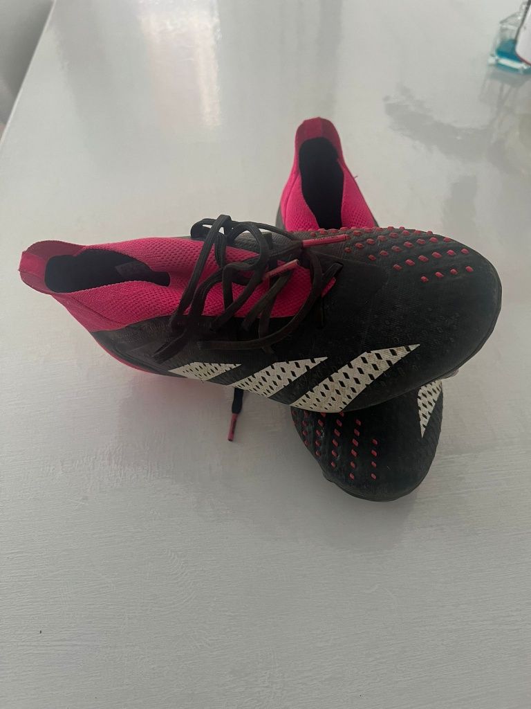 Ghete Fotbal Predator Elite marime 38