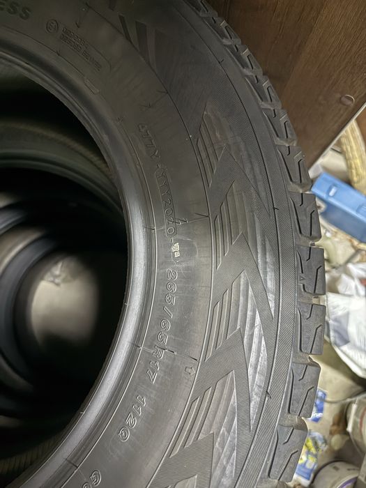 Шины зимние 265/65/17 Yokohama