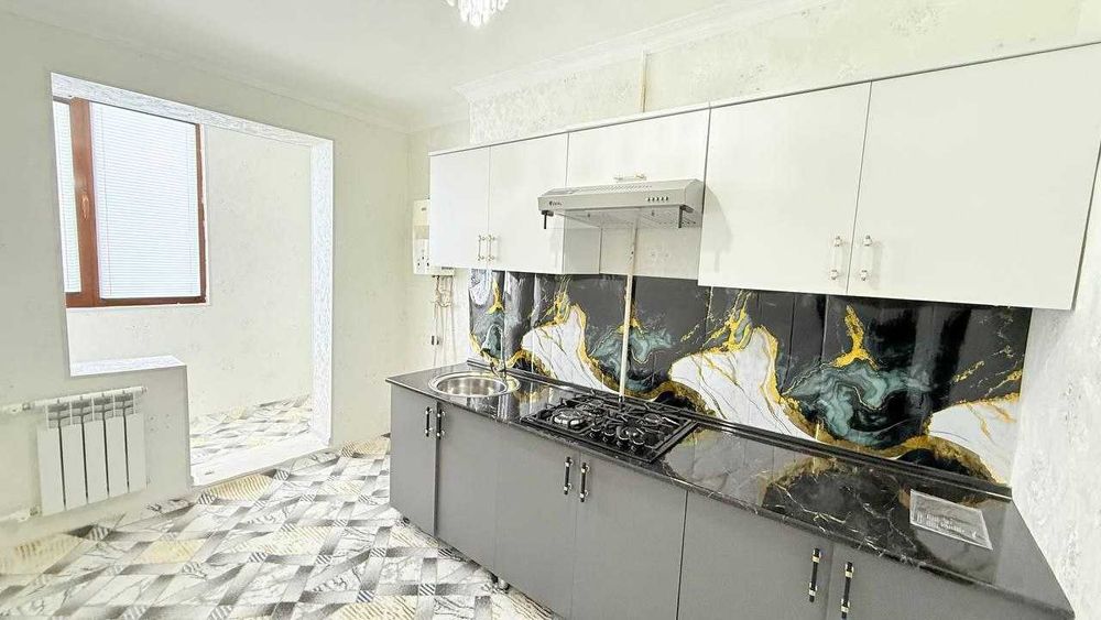 Продаётся люкс 3-комнатная квартира, 2 этаж, Согдиана, рядом мечеть!!