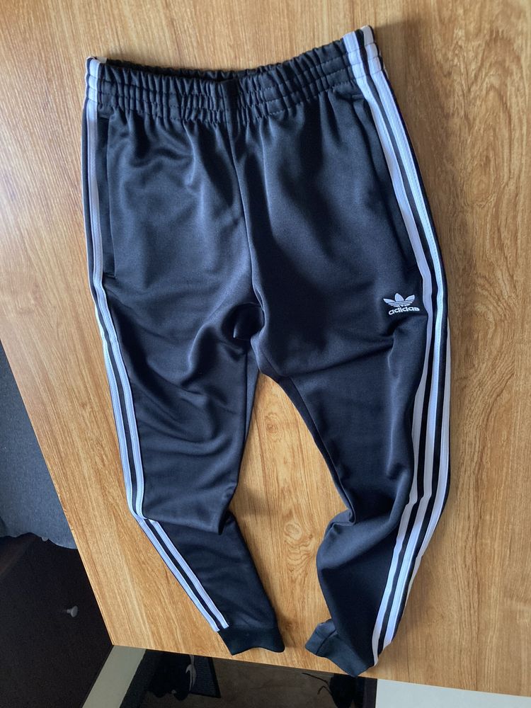 Оригинално долнище Adidas